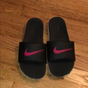 nike slides